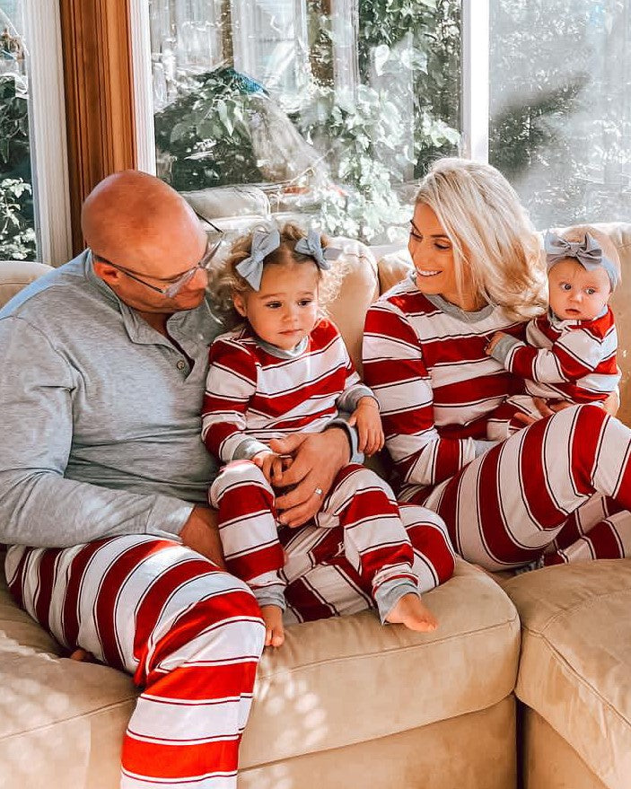 Pleasure Stripe – Passender Weihnachtspyjama für die ganze Familie 